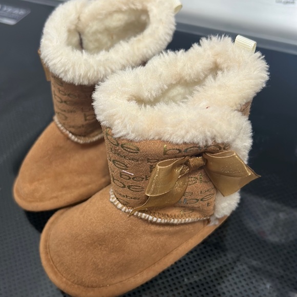 bebe Other - Baby girls winter boots Sherpa snow boots ugg style size 2 Bebe